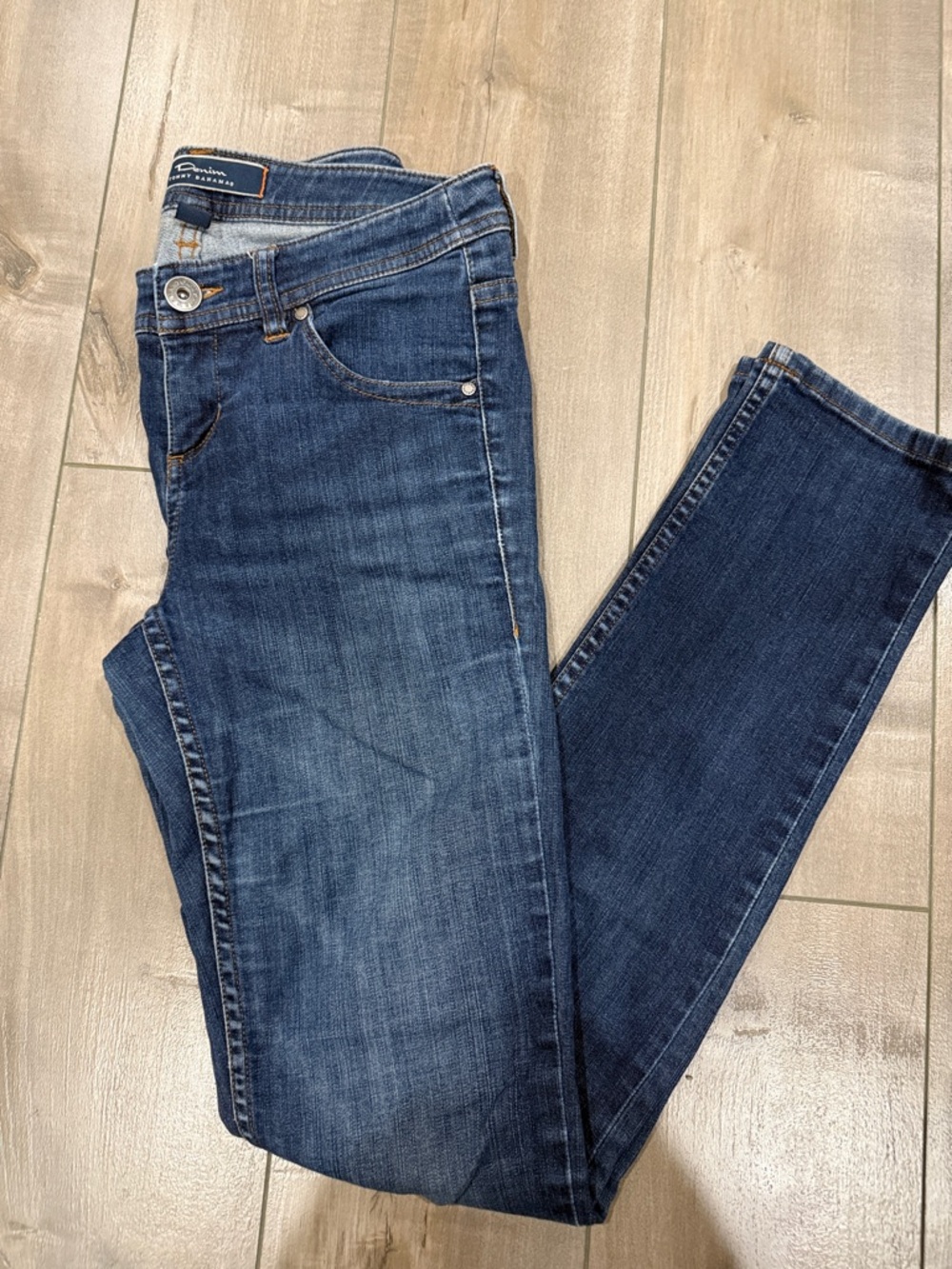 Tommy Bahama Women's Dark Wash Skinny Jeans